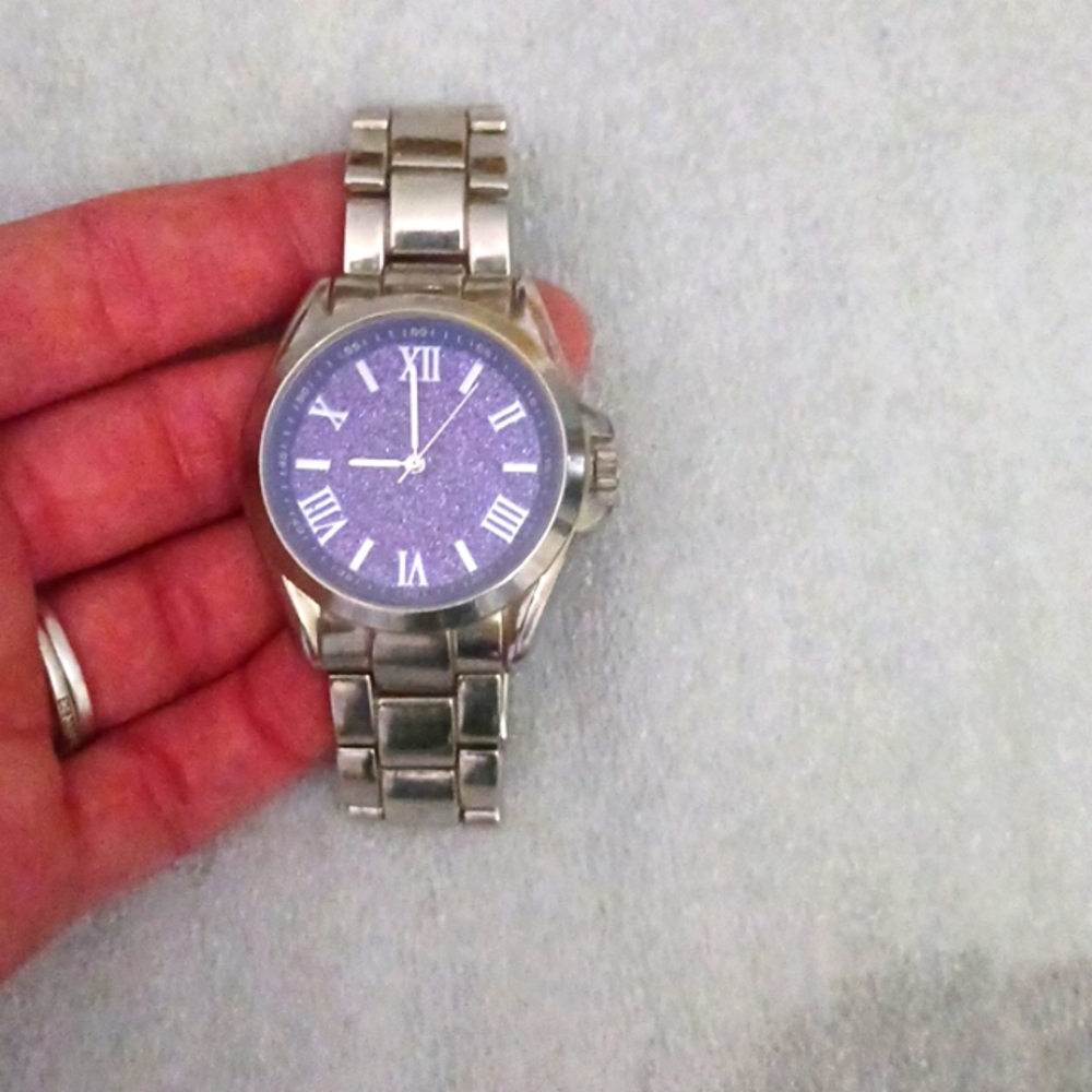 🏷3/$15 Accutime Watch